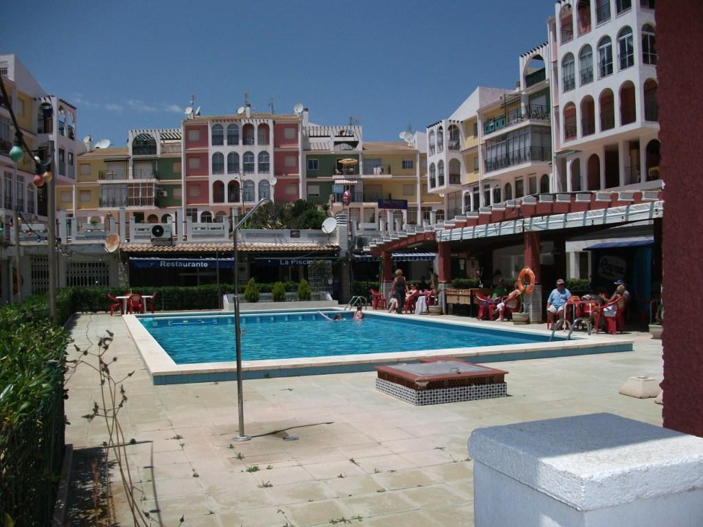Superb 3 Bed apartment near Beach Torrevieja, Costa Blanca (south